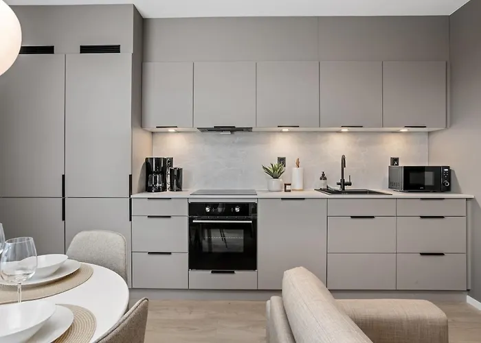 4 Bedroom Penthouse Appartment, Right On The Mainstreet Apartamento