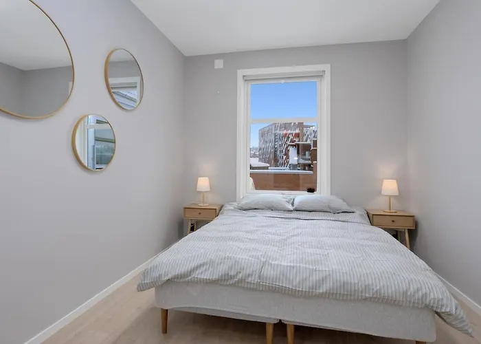 Apartamento 4 Bedroom Penthouse Appartment, Right On The Mainstreet *
