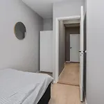 Apartment 4 Bedroom Penthouse Appartment, Right On The Mainstreet *