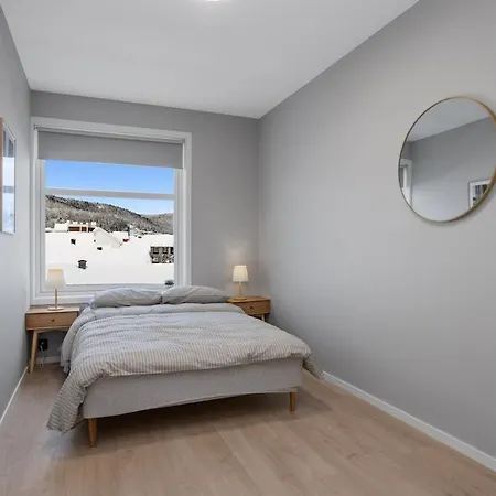 4 Bedroom Penthouse Appartment, Right On The Mainstreet *
